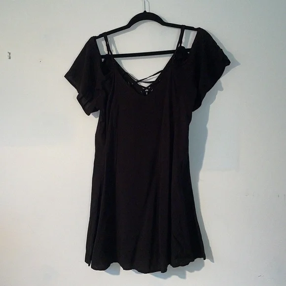 Mimi China Black Dress - Picture 4 of 5